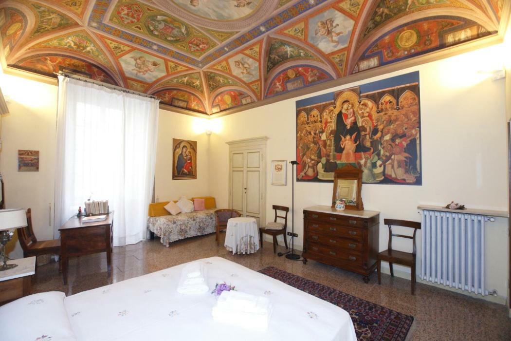 Residenza D'Epoca Montanini Bed & Breakfast Siena Exterior photo